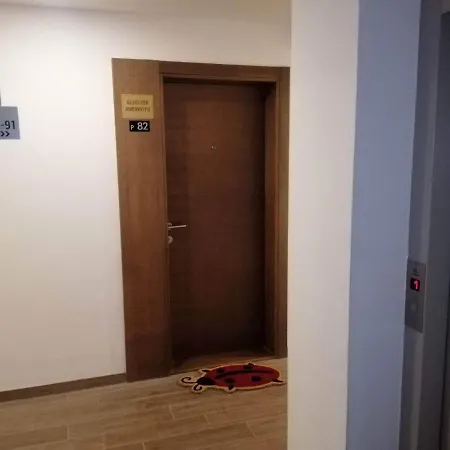 Golden View P82 - Milmari & * Kopaonik